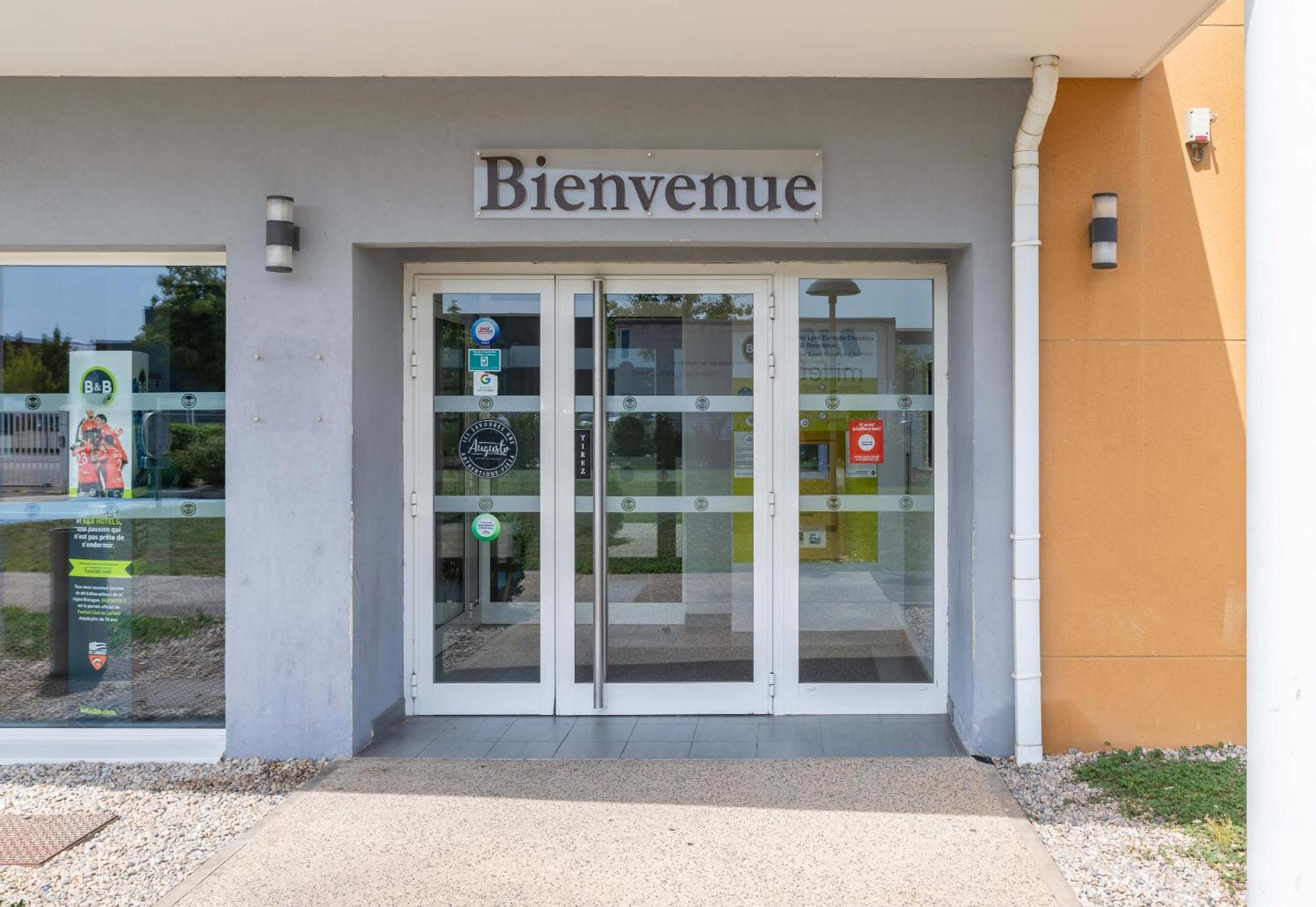 B&B Hotel Lyon Eurexpo Chassieu Exterior photo